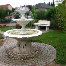 Oferte de bricolaj case scule unelte, reparatii instalatii sanitare, instalatii electrice, instalatie curatare piscine, piscine, motopompa de apa, fantana arteziana, fosa septica, instalatie de irigatii, rezervor apa, aparate aer conditionat, panouri fotovoltaice, grup electrogen, generatoare eoliene, masina taiat iarba, freza zapada, motocultor, amenajari florale
